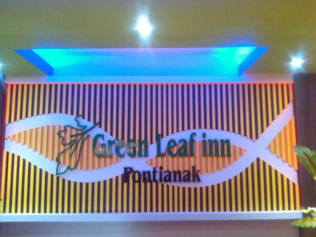 Green Leaf Inn Pontianak Dış mekan fotoğraf