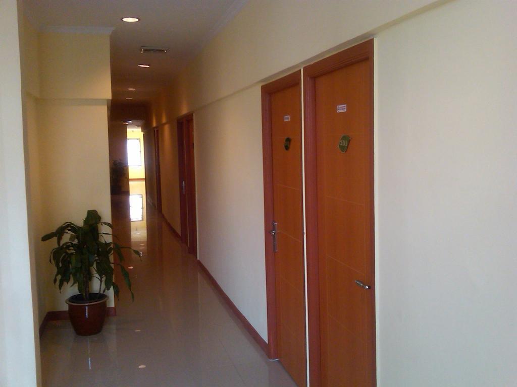 Green Leaf Inn Pontianak Dış mekan fotoğraf