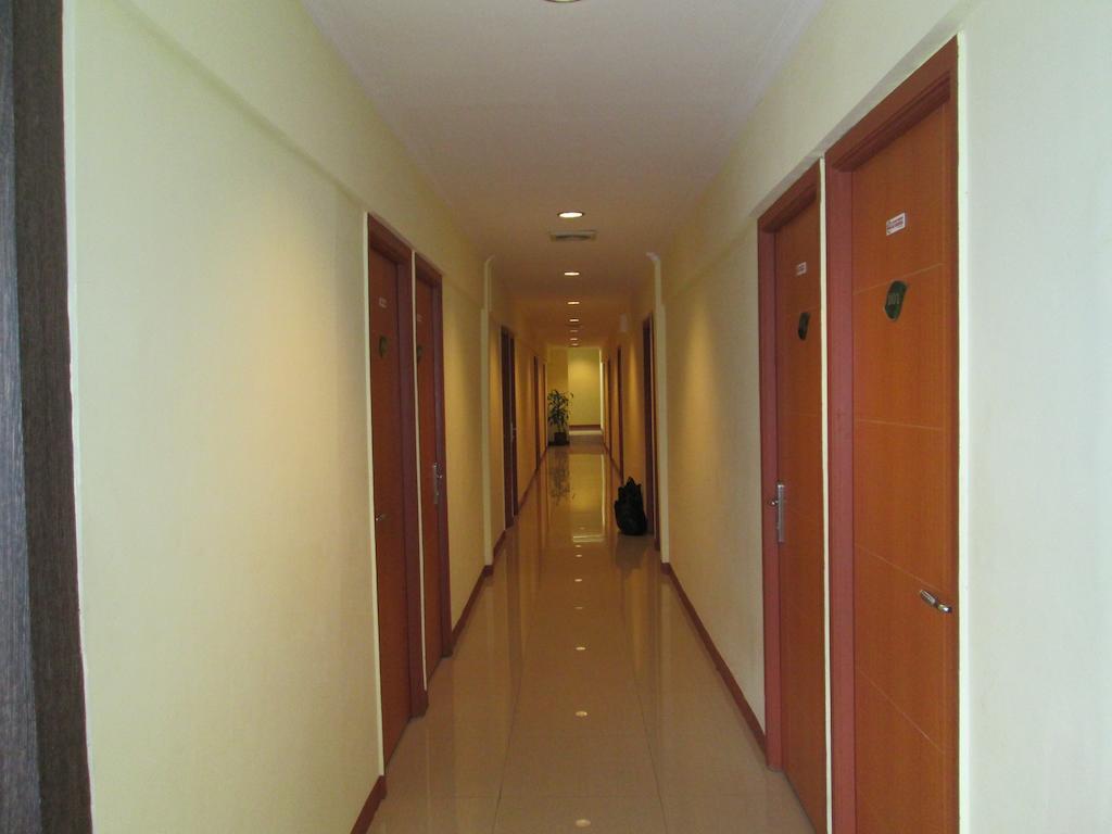 Green Leaf Inn Pontianak Dış mekan fotoğraf